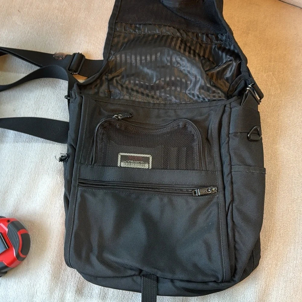 Tumi Made in the USA Crossbody Messenger Bag in Black